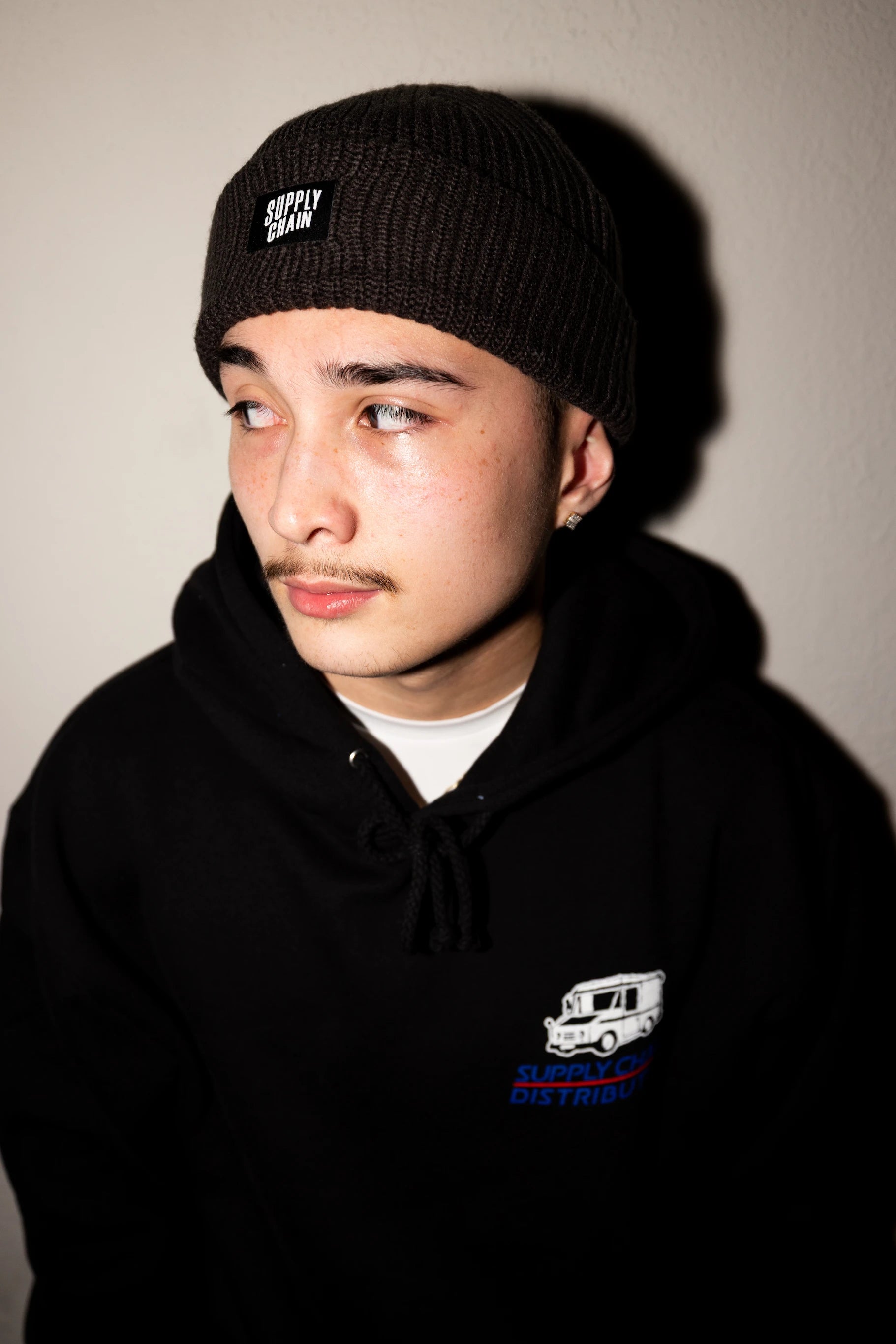 STAPLE BEANIE (COAL)