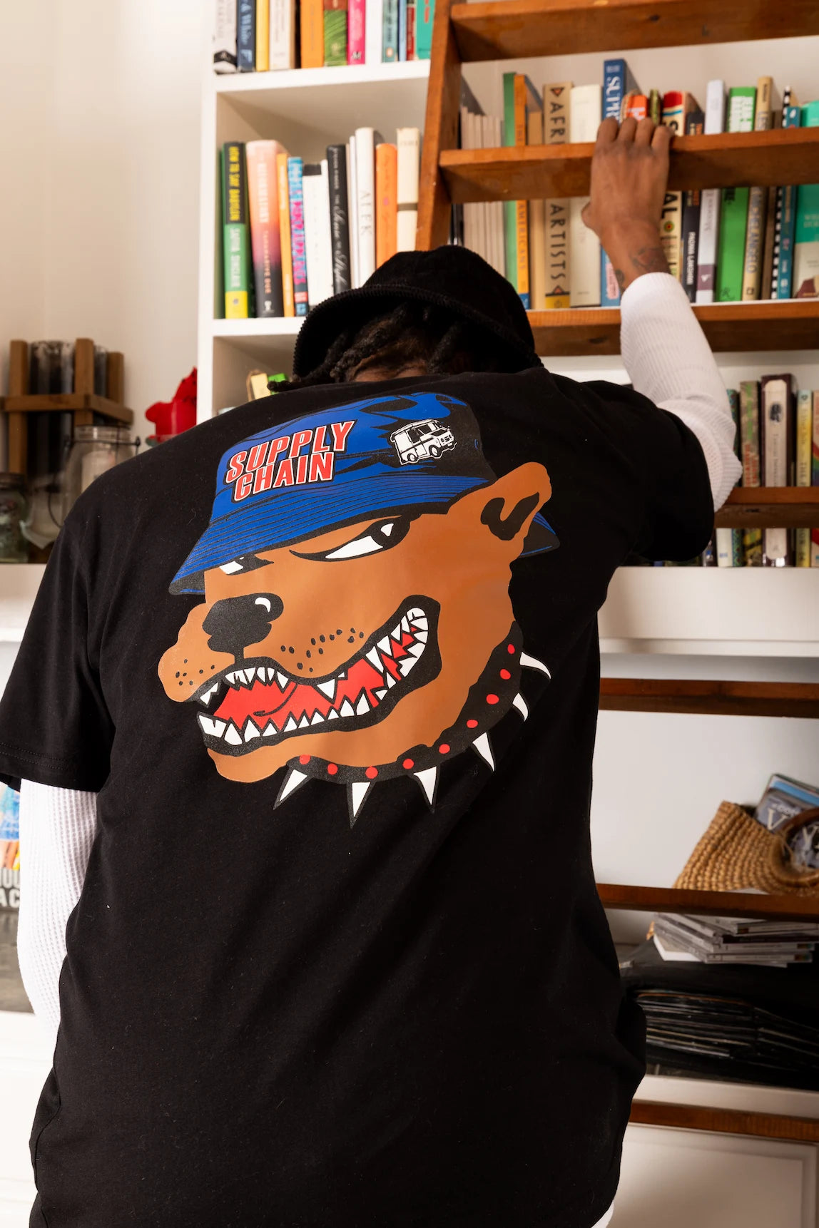 DISTRIBUTION TEE (BLACK)