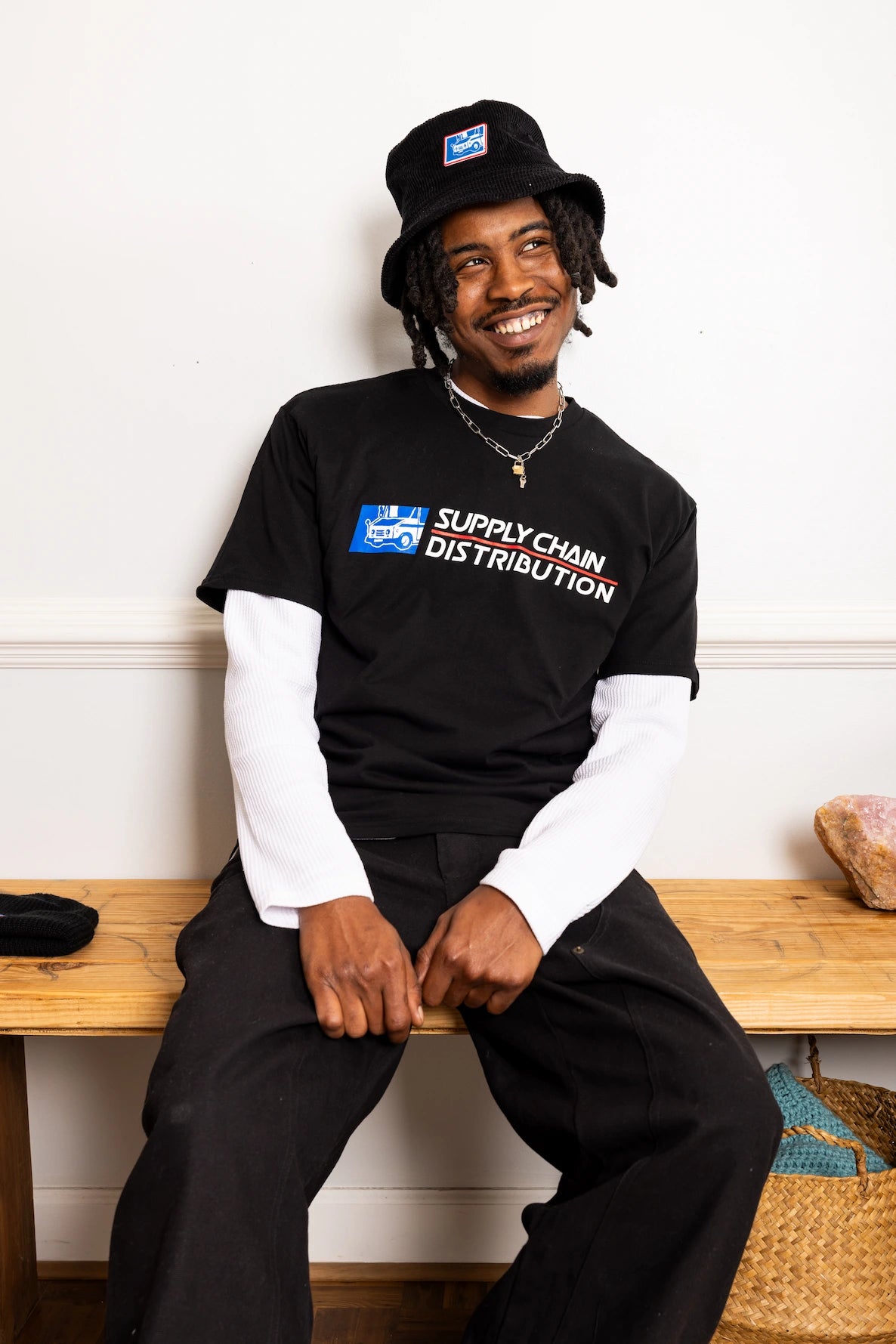 DISTRIBUTION TEE (BLACK)